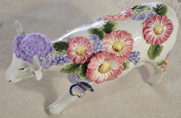 Ceramic Creative Lady Cow Decoration Figurine