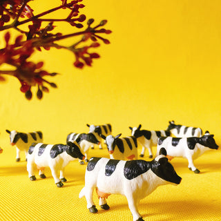 Farm Cow's Miniatures Figurine